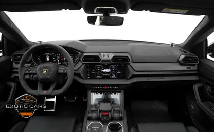 Lamborghini Urus 2025