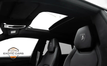 Lamborghini Urus 2025