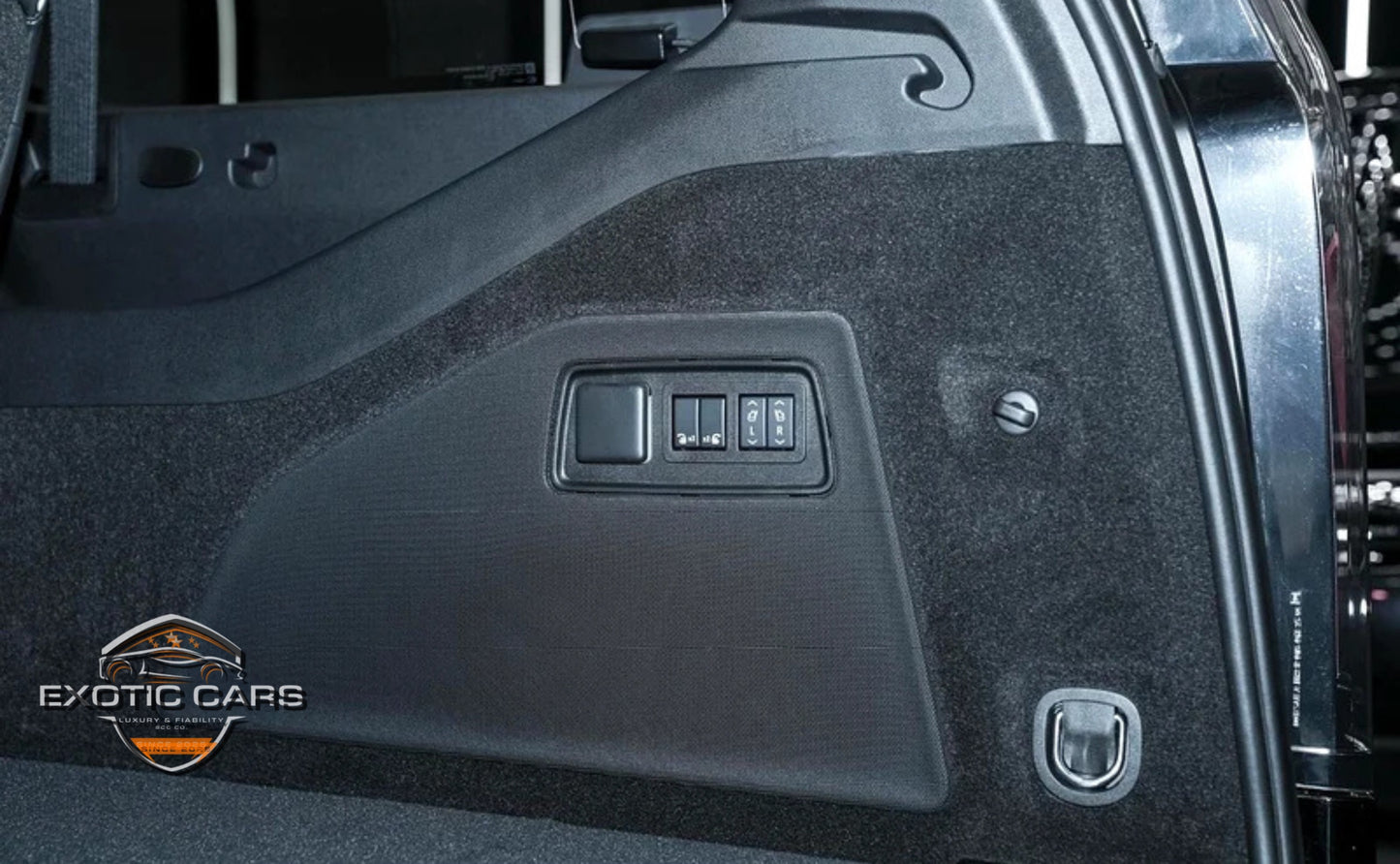 Cadillac Escalade ESV 2025