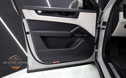 Porsche Cayenne Coupe 2025